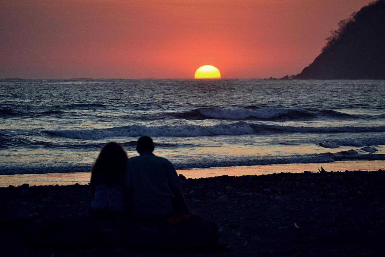 Sámara Sunset Chill Out Bed & Breakfast מראה חיצוני תמונה